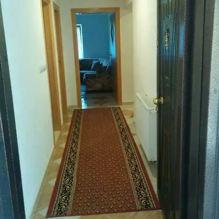 منزل للإقامة Vila Ragipovic Ivisovo Greblje