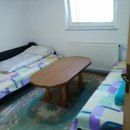 Vila Ragipovic Ivisovo Greblje